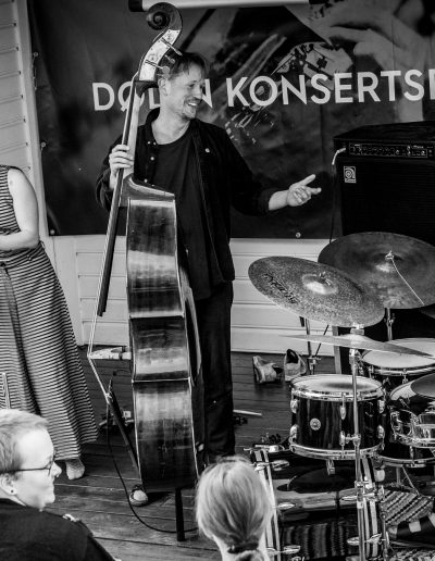 Hagekonsert med Gard Nilssen Acoustic Unity 2023 (foto: Birgit Fostervold)